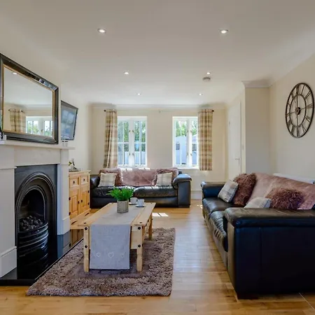 Host & - Overcarr Kirby Misperton